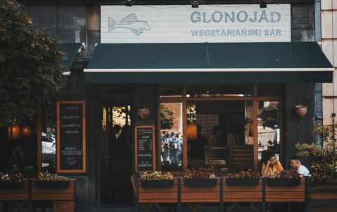 kaş nargile cafe Nerede Yenir? En İyi Adresler 2025 - Mumi Beach